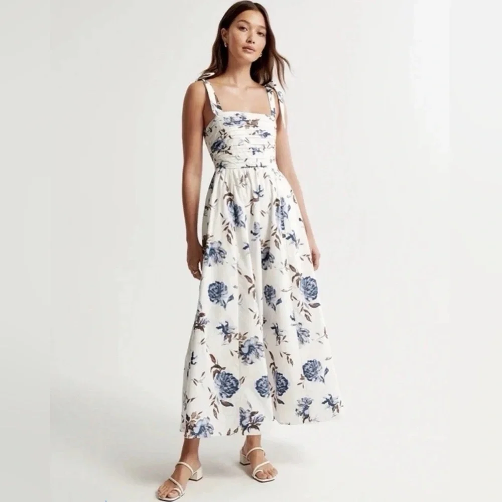 Abercrombie and Fitch Natural White Blue Floral Emerson Tie Strap Maxi Dress M